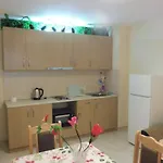 ゲストハウス Viktoria ポモリエ